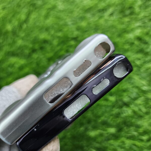 Samsung S25 Ultra Stylish Lion's Jaw Back Cover Metallic Finish - Image 6