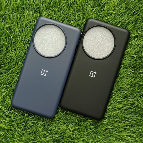 Oneplus 13 OG Silicon Back Cover With Soft Cloth inside