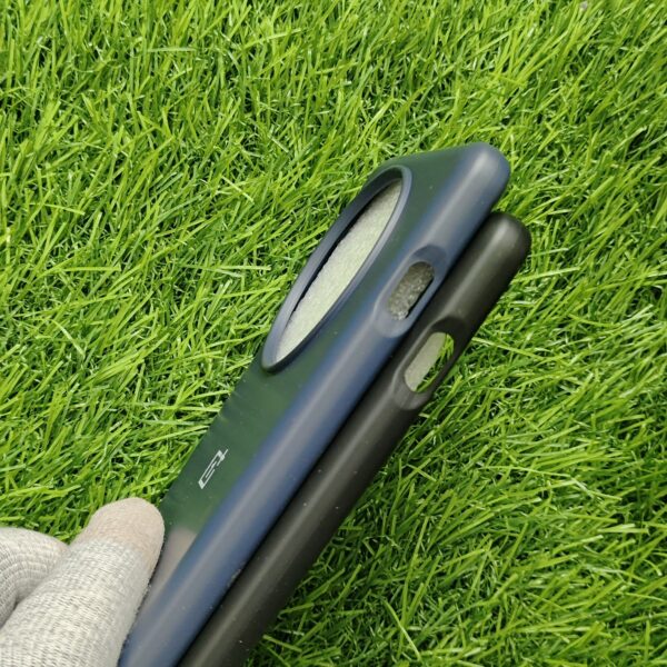Oneplus 13 OG Silicon Back Cover With Soft Cloth inside - Image 5