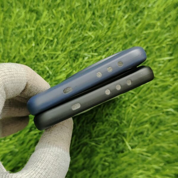 Oneplus 13 OG Silicon Back Cover With Soft Cloth inside - Image 6