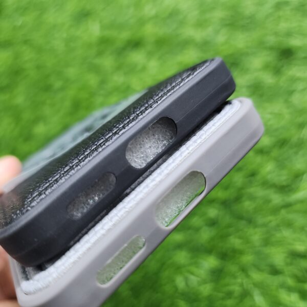 Samsung Galaxy S25 Premium Tiger Back Cover - Image 3