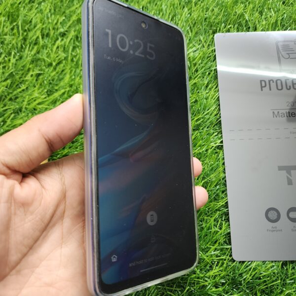 Realme 10 Pro Plus Matte Privacy Membrane Screen Protector - Image 6