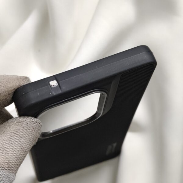 Moto Edge 60 Stylus Black Nilkin Back Cover with cloth inside - Image 4