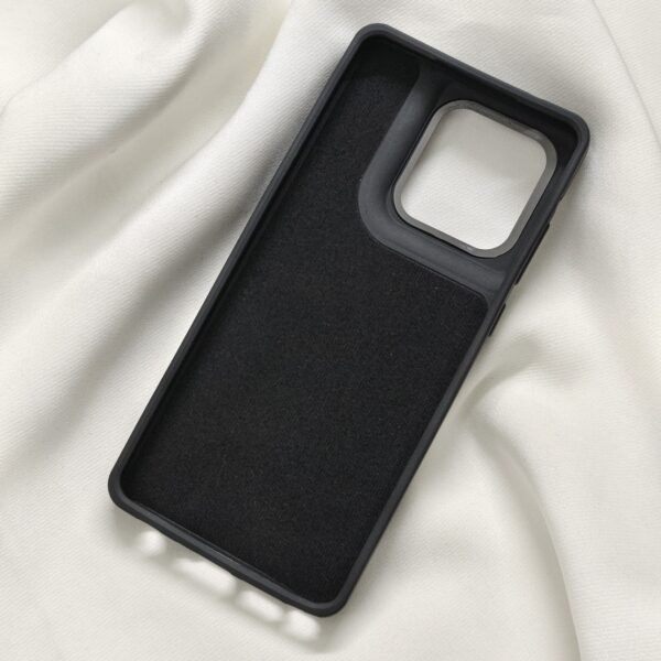 Moto Edge 60 Stylus Black Nilkin Back Cover with cloth inside - Image 7