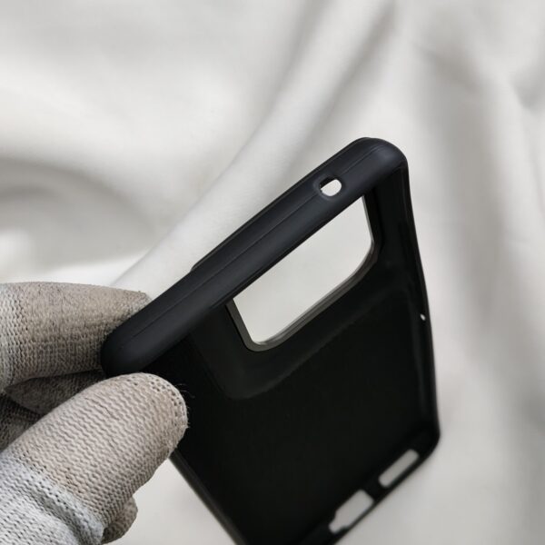Moto Edge 60 Fusion Black Nilkin Back Cover with cloth inside - Image 5