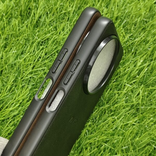 Vivo Y39 5G Premium Leather Finish Back Cover - Image 3
