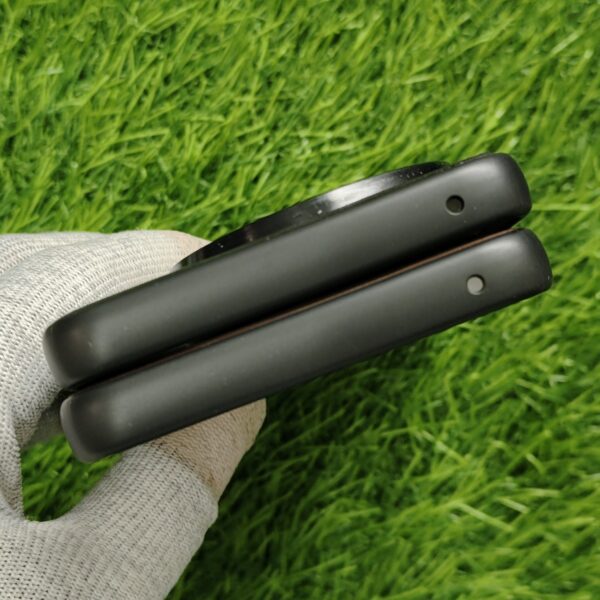 Vivo Y39 5G Premium Leather Finish Back Cover - Image 5