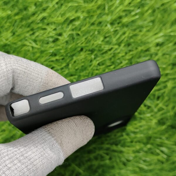 Samsung S25 Ultra Original Paper Silicone Back Cover - Image 4