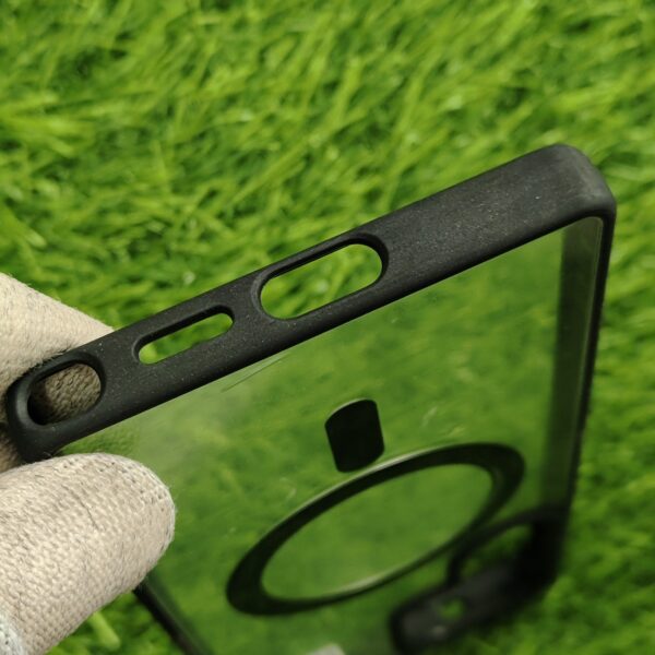 Samsung S25 Ultra Silicon Doyers MagSafe Transparent Back Cover - Image 4