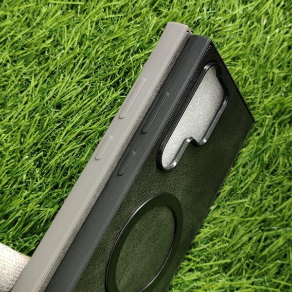 Samsung S23 Ultra Luxury Leather Back Cover with Magsafe - Image 3