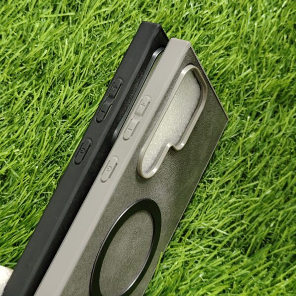 Samsung S24 Ultra Luxury Leather Back Cover with Magsafe - Image 3