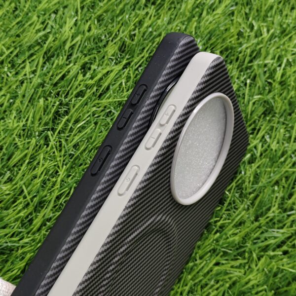 Oneplus 13R Premium Carbon Back Cover With Soft Cloth Inside - Image 3