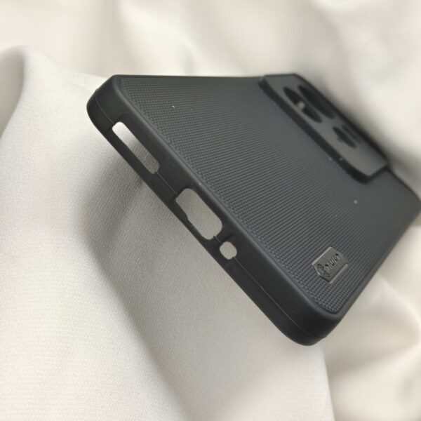 Realme GT 7 Pro Black Nilkin Back Cover with cloth inside - Image 3