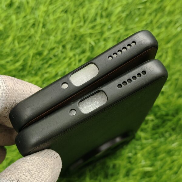 Vivo X200 5G Premium Leather Finish Back Cover - Image 4
