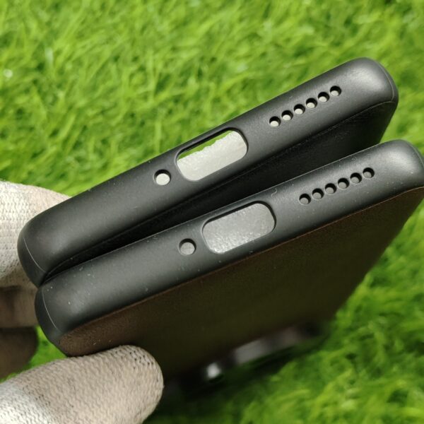Vivo X200 Pro 5G Premium Leather Finish Back Cover - Image 4