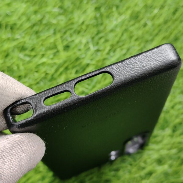 Samsung Galaxy S25 Ultra Premium Leather Back Cover - Image 4