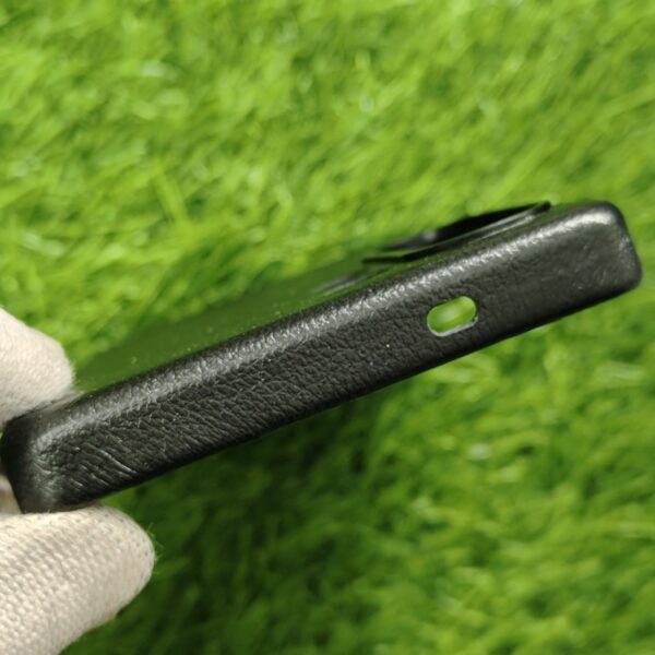 Samsung Galaxy S25 Ultra Premium Leather Back Cover - Image 5