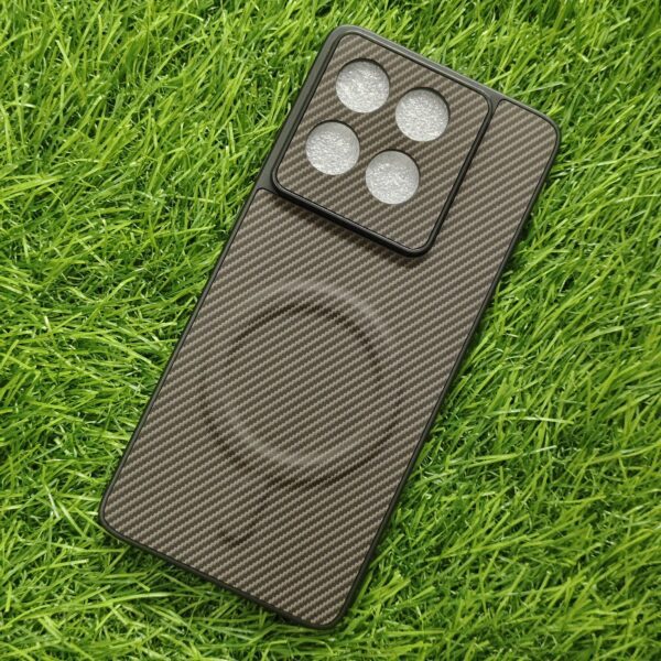 Moto Edge 60 Pro Premium Carbon Design Magsafe Back Cover - Image 9