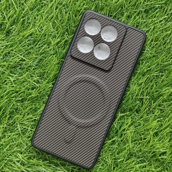 Moto Edge 60 Fusion Premium Carbon Design Magsafe Back Cover - Image 7