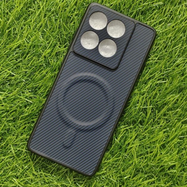 Moto Edge 60 Fusion Premium Carbon Design Magsafe Back Cover - Image 8