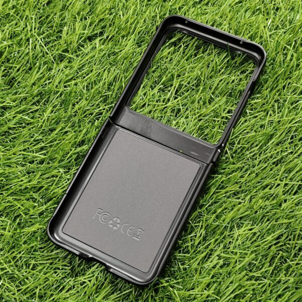 Moto Razor 60 Premium Leather Back Cover With Soft Cloth Inside - Image 7