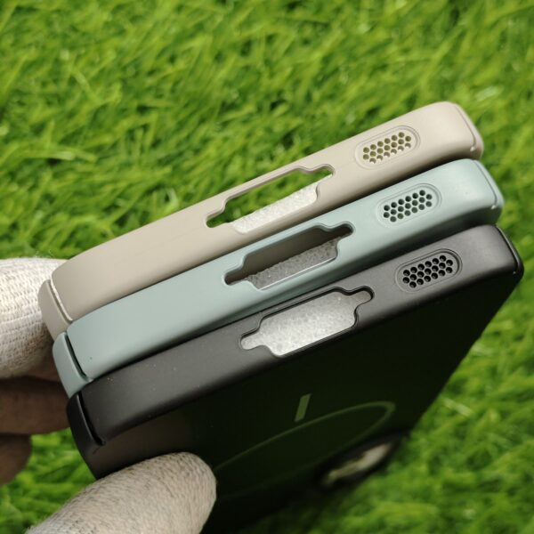 Samsung A56 PC Hard MagSafe Back Cover Beats - Image 4
