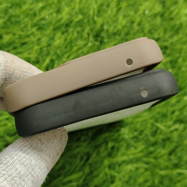 Moto Edge 60 Fusion Silicone Stylish Coffee Faces Back Cover - Image 6