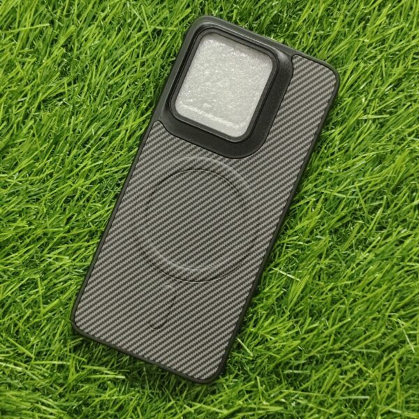 Moto Edge 50 Neo Premium Carbon Design Magsafe Back Cover - Image 6