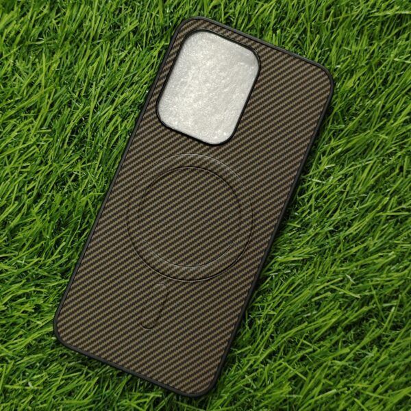 Oppo Reno 13 Premium Carbon Design Magsafe Back Cover - Image 7