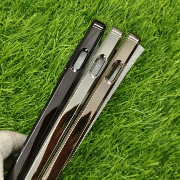 Oneplus 13 Luxury Matte Chrome Finish Back Cover With Camera Protection - Image 5