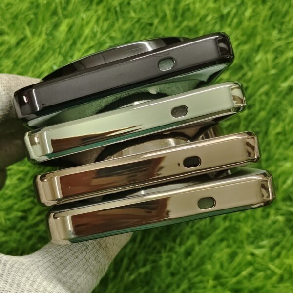 Vivo X200 Pro Luxury Matte Chrome Finish Back Cover With Camera Protection - Image 5