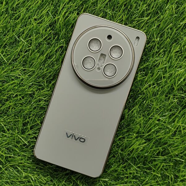 Vivo X200 Pro Luxury Matte Chrome Finish Back Cover With Camera Protection - Image 6