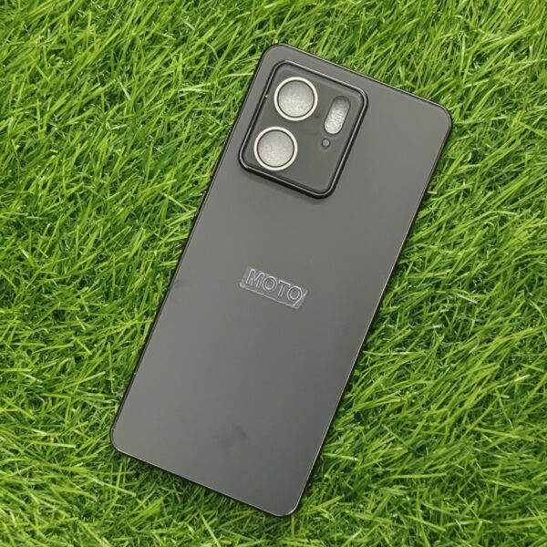 Moto Edge 40 Luxury Matte Chrome Finish Back Cover With Camera Protection - Image 8