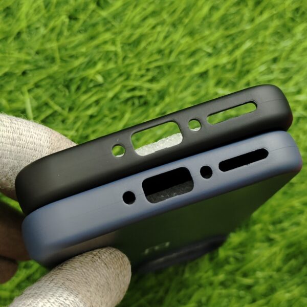 Oneplus 13s Silicon Back Cover With Soft Cloth inside - Image 4
