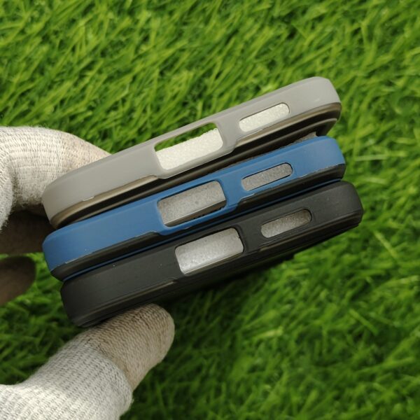 Samsung S24 & S25 Honeycomb Textured Magsafe Back Cover - Image 4