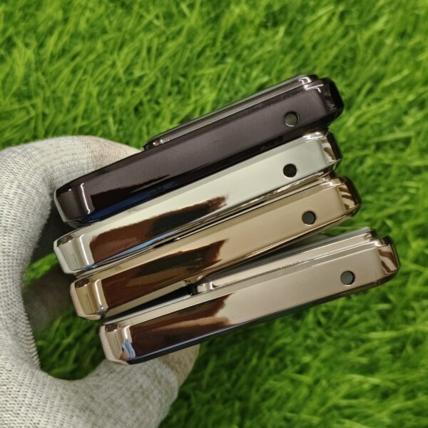 Moto Edge 50 Pro Luxury Matte Chrome Finish Back Cover With Camera Protection - Image 5