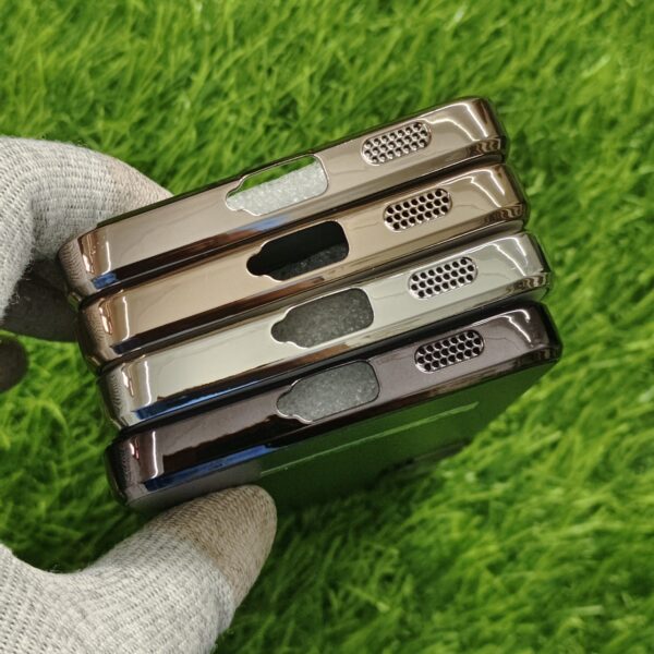Samsung S21 FE Luxury Matte Chrome Finish Back Cover With Camera Protection - Image 4