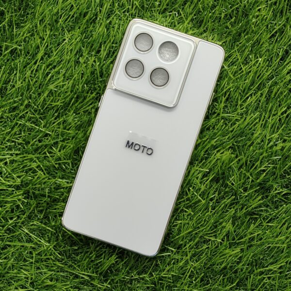 Moto Edge 60 Pro Luxury Matte Chrome Finish Back Cover With Camera Protection - Image 8