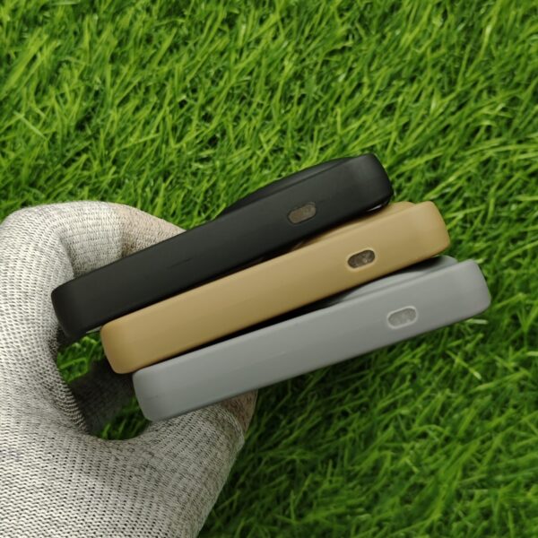 Vivo V40 & V40 Pro & T3 Ultra Matte Skin Back Cover No Magsafe - Image 5