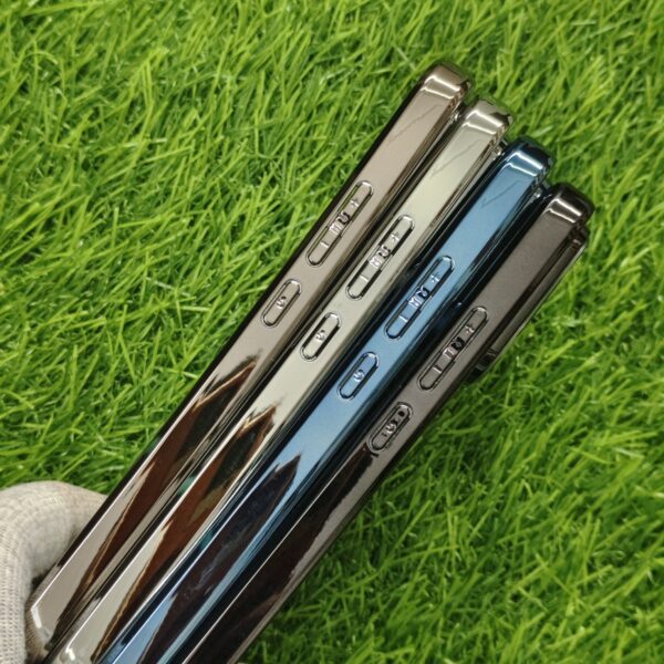 Oppo Reno 14 Pro Luxury Matte Chrome Finish Back Cover - Image 3