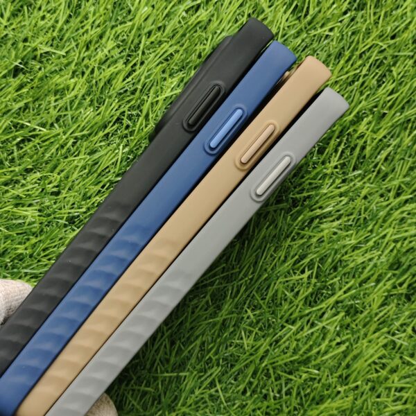 Moto Edge 60 Pro Matte Skin Back Cover No Magsafe - Image 5
