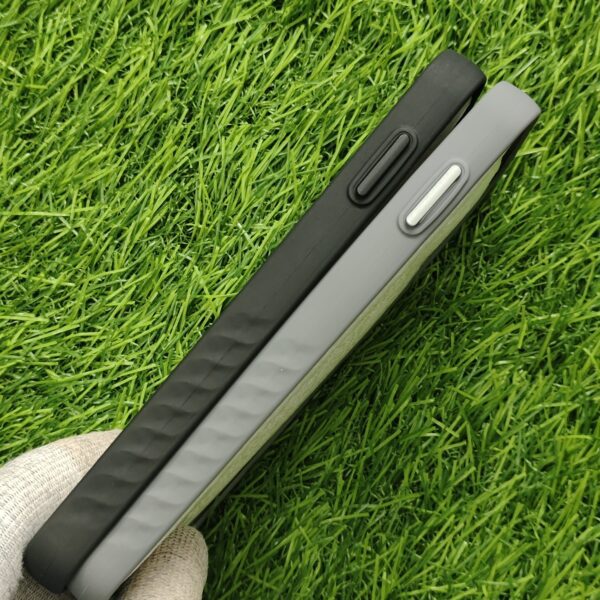 Oneplus 13s Matte Skin Back Cover No Magsafe - Image 5