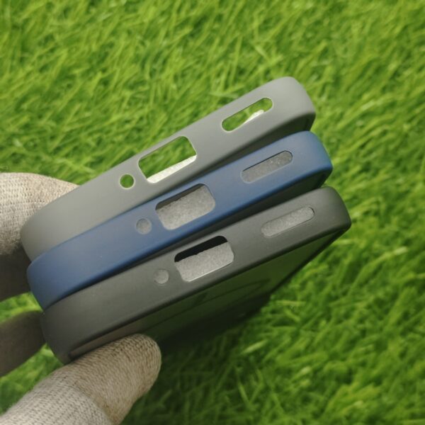 Oppo Reno 13 Matte Skin Back Cover No Magsafe - Image 4