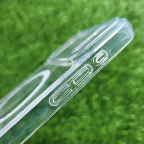 iPhone 17 & 17 Air & 17 Pro & 17 Pro & 17 Pro Max EVo Clear Transparent Silicone Back Cover - Image 3