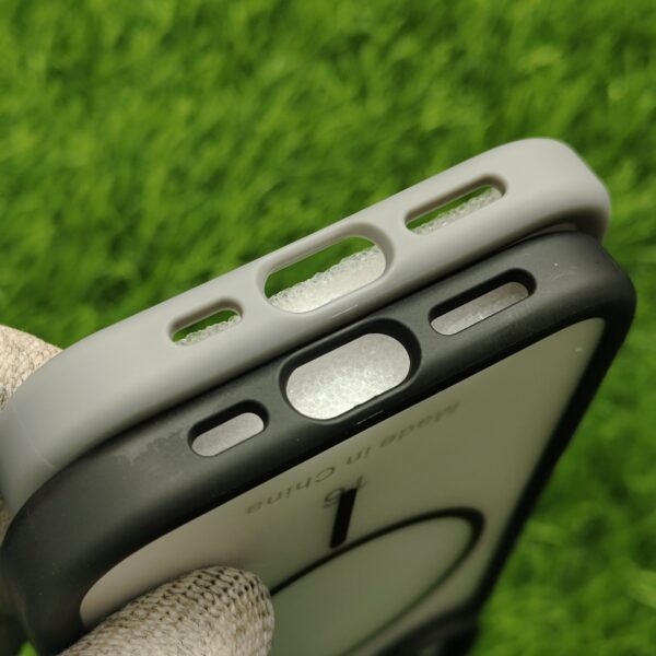 iPhone 16 15 14 13 Series Matte Paper Thin Side Silicon Back Cover No Magsafe - Image 4