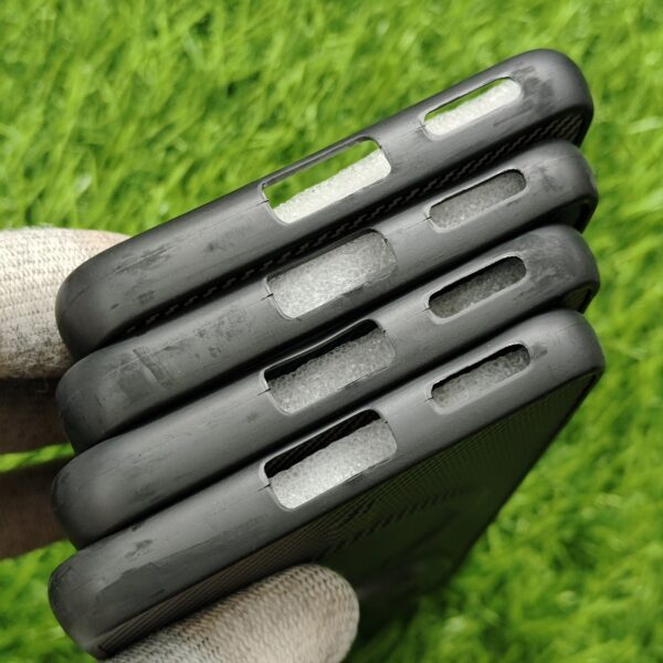Vivo T4 & iQOO Z10 Premium Carbon Design Magsafe Back Cover - Image 4