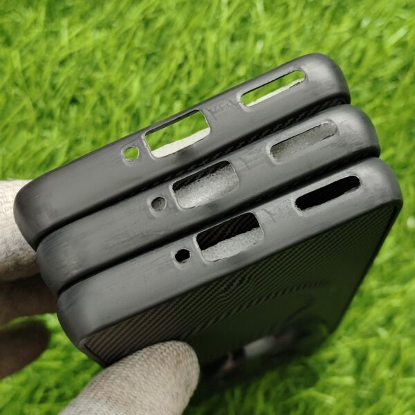 Realme 12 Pro & 12 Pro Plus Premium Carbon Design Magsafe Back Cover - Image 4