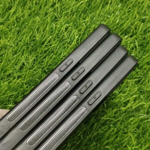 Oppo reno 8 Premium Carbon Design Magsafe Back Cover - Image 3
