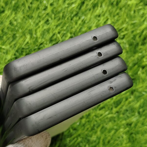 Vivo V29E Premium Carbon Design Magsafe Back Cover - Image 5