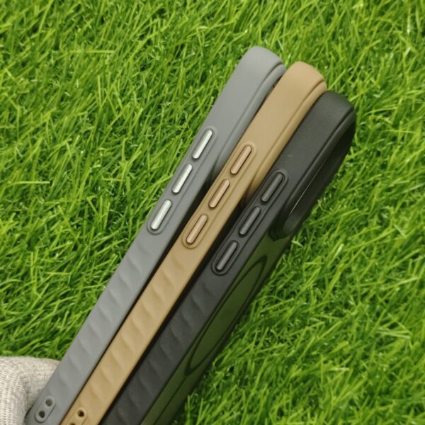 Oppo Reno 14 Pro Matte Skin Back Cover No Magsafe - Image 3